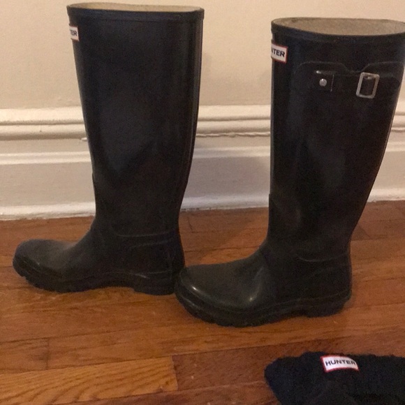 Hunter Tall Glossy Rainboots Size 6 Plus Socks - Picture 4 of 9